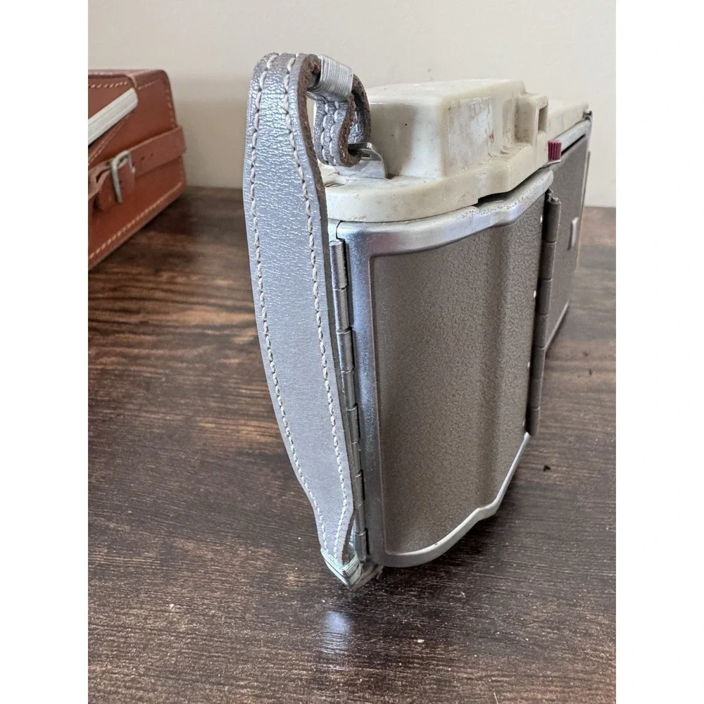Vintage Polaroid Highlander Land Camera Model 80B With Case Manual & Accessories